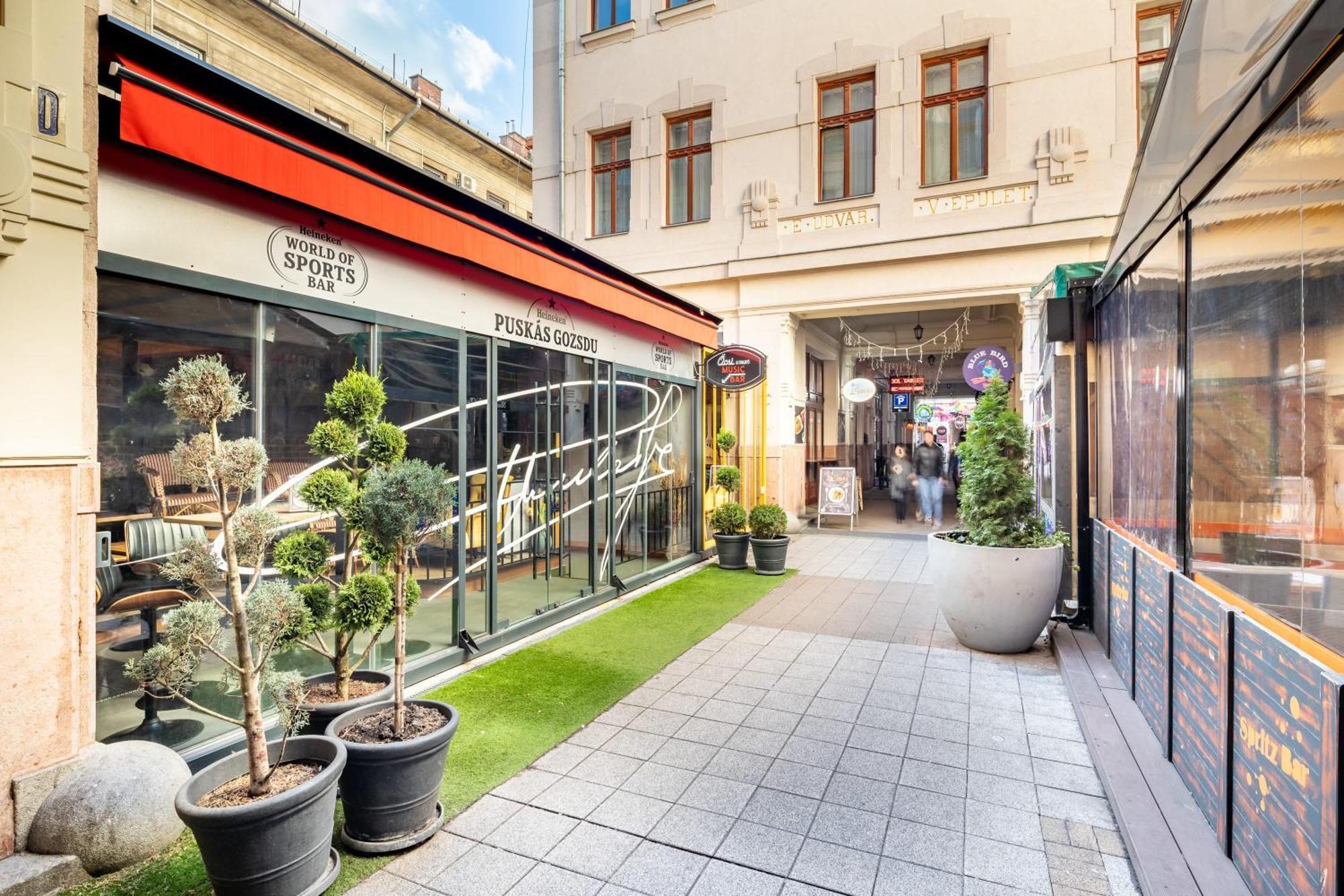 Super Central - Very Lively Area - In Gozsdu Budapest Luaran gambar